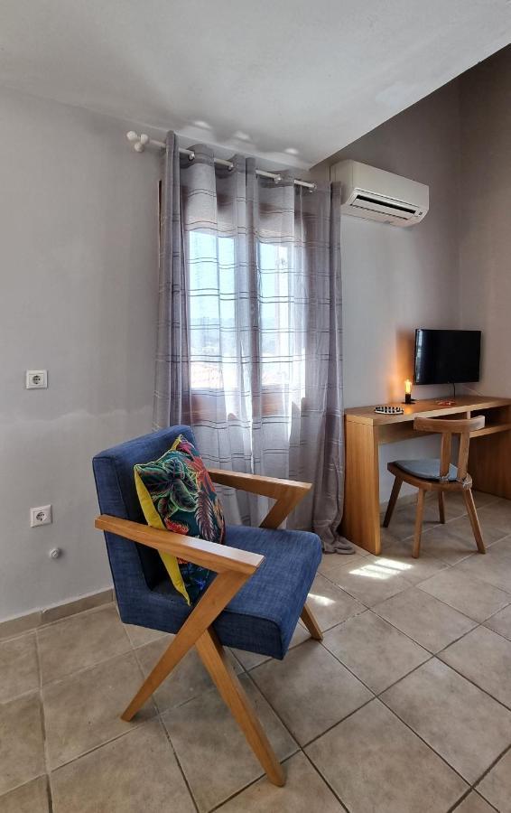 Maistros Suites - Pera Skopelos stad Exteriör bild