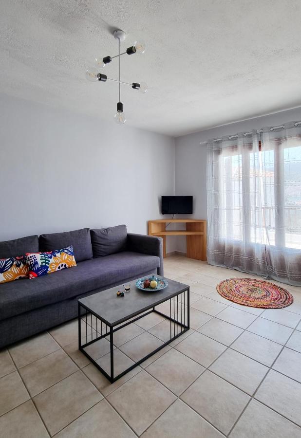 Maistros Suites - Pera Skopelos stad Exteriör bild