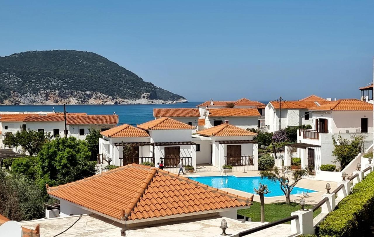 Maistros Suites - Pera Skopelos stad Exteriör bild