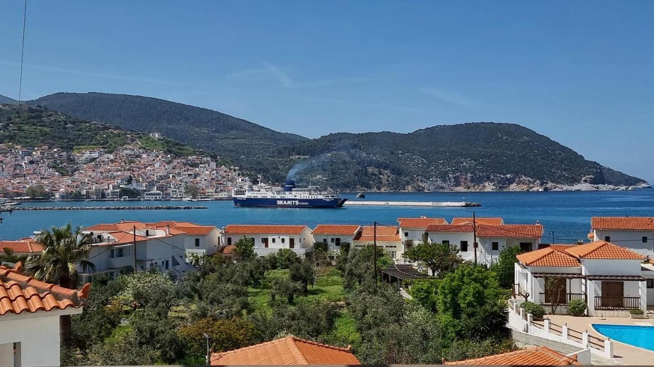 Maistros Suites - Pera Skopelos stad Exteriör bild
