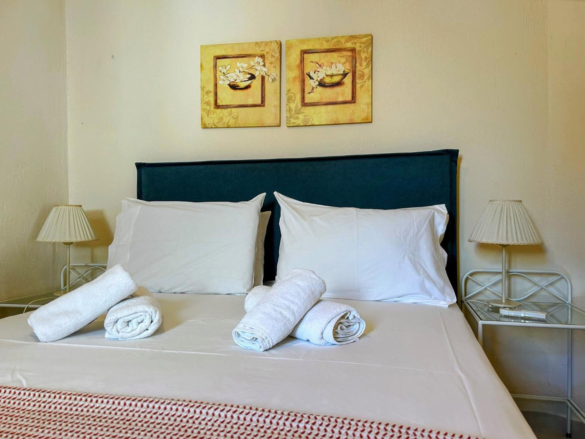 Maistros Suites - Pera Skopelos stad Exteriör bild
