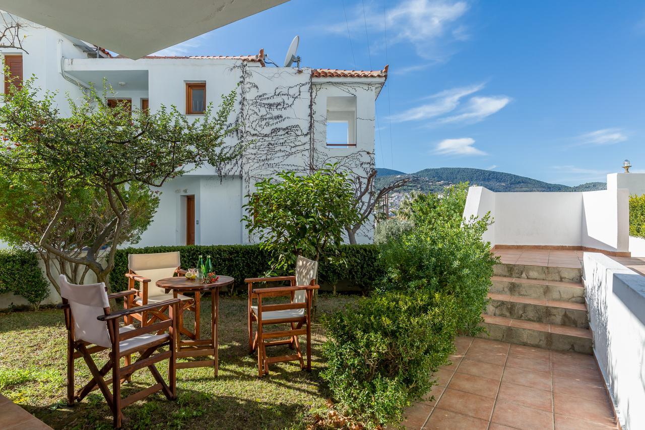 Maistros Suites - Pera Skopelos stad Exteriör bild