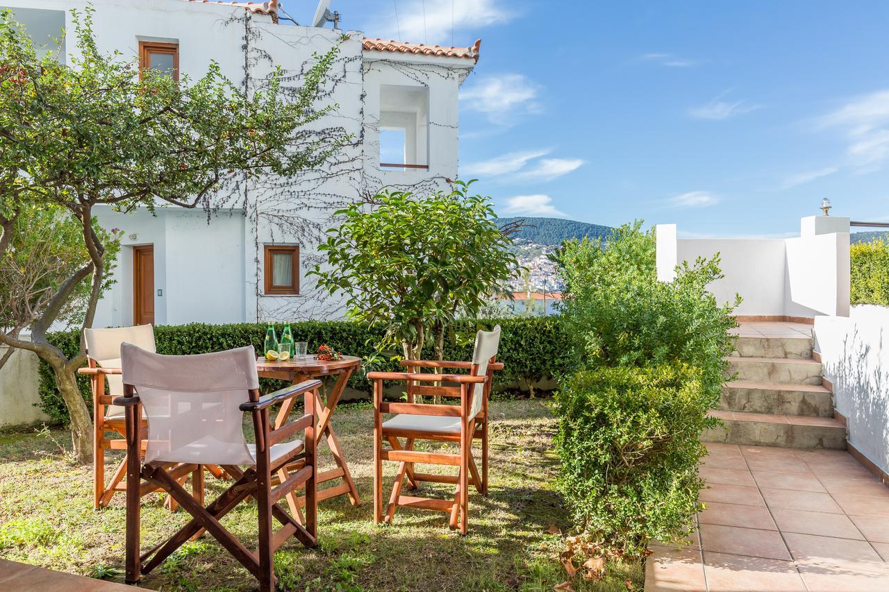 Maistros Suites - Pera Skopelos stad Exteriör bild